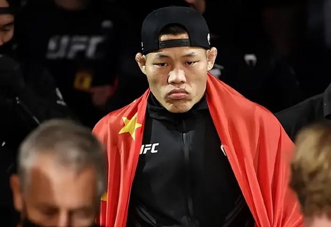 硬气！李景亮再次公开炮轰UFC：你们的裁判太黑了，真是自毁招牌