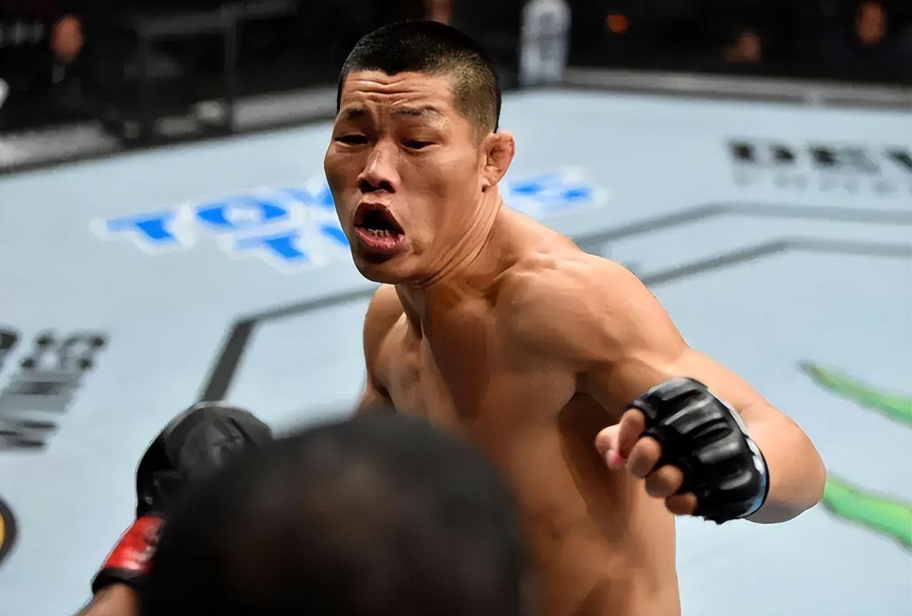 UFC“承认”裁判吹黑哨！李景亮钱没赚到，职业生涯还差点搭进去