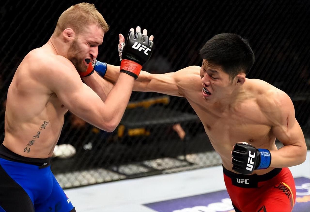 UFC“承认”裁判吹黑哨！李景亮钱没赚到，职业生涯还差点搭进去
