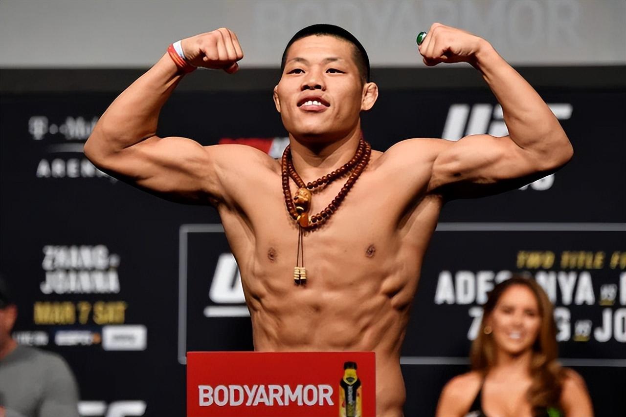 UFC“承认”裁判吹黑哨！李景亮钱没赚到，职业生涯还差点搭进去