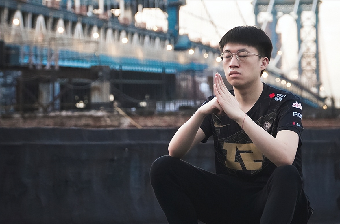 小虎将要告别RNG？(小虎不打算续约？Viper是走是留？)