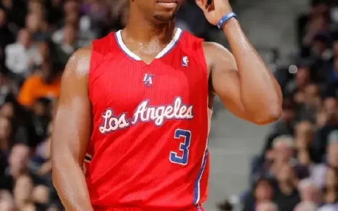 篮球过人技巧真人视频教学（果断收藏！NBA最常见的5个过人大法！学会2招横着走）
