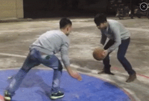 篮球入门如何快速掌握过人技巧（轻松晃倒防守，5个容易上手的过人动作，新手也能即学即用）