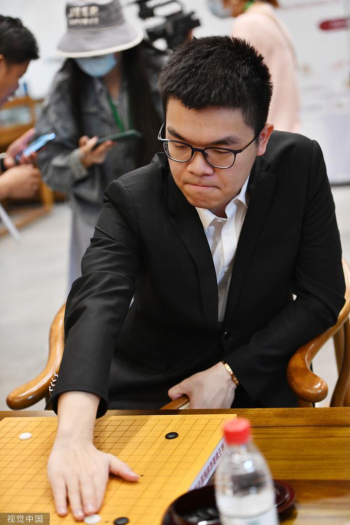 欧洲五大联赛全部暂停，足坛进入世界杯时间世界杯期间联赛停赛吗