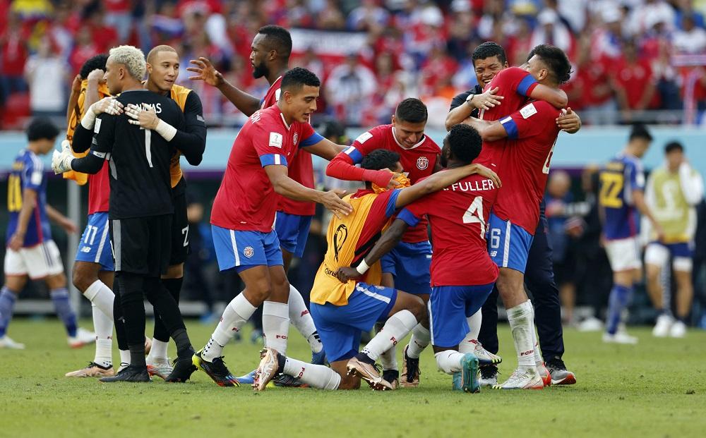 日本0-1哥斯达黎加(后防失误！日本队0-1不敌哥斯达黎加，“死亡之组”乱了)