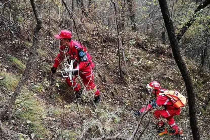 2020年，大四女生刘安在天门山翼装飞行时遇难（极限运动到底值得吗？）