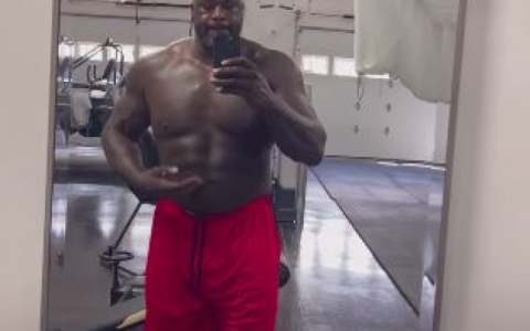 NBA历史最佳肌肉阵容（奥尼尔不敌魔兽 戈登腹肌似刀刻）
