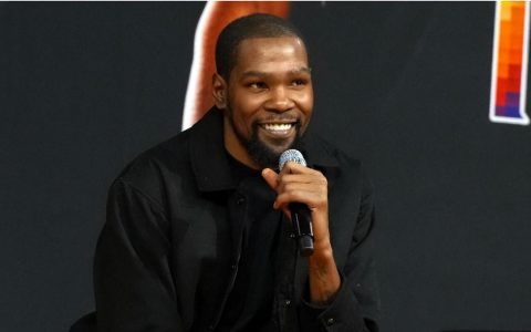 NBA现役公认的6大“非卖品”（利拉德上榜 詹皇成湖人印钞机）