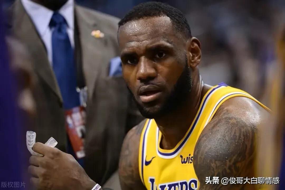 最新NBA球星排名（库里第7，詹姆斯第30，湖记：浓眉接近赛季报销）