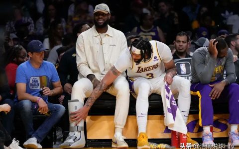 NBA最新的实力排名！（NBA季中交易后，按各队战绩来看）