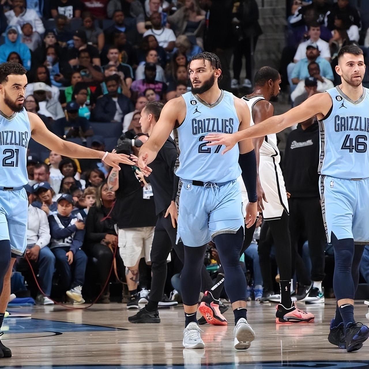 美媒公布NBA最新实力榜！（勇士第10，太阳仅第7，东部黑马跻身前五）