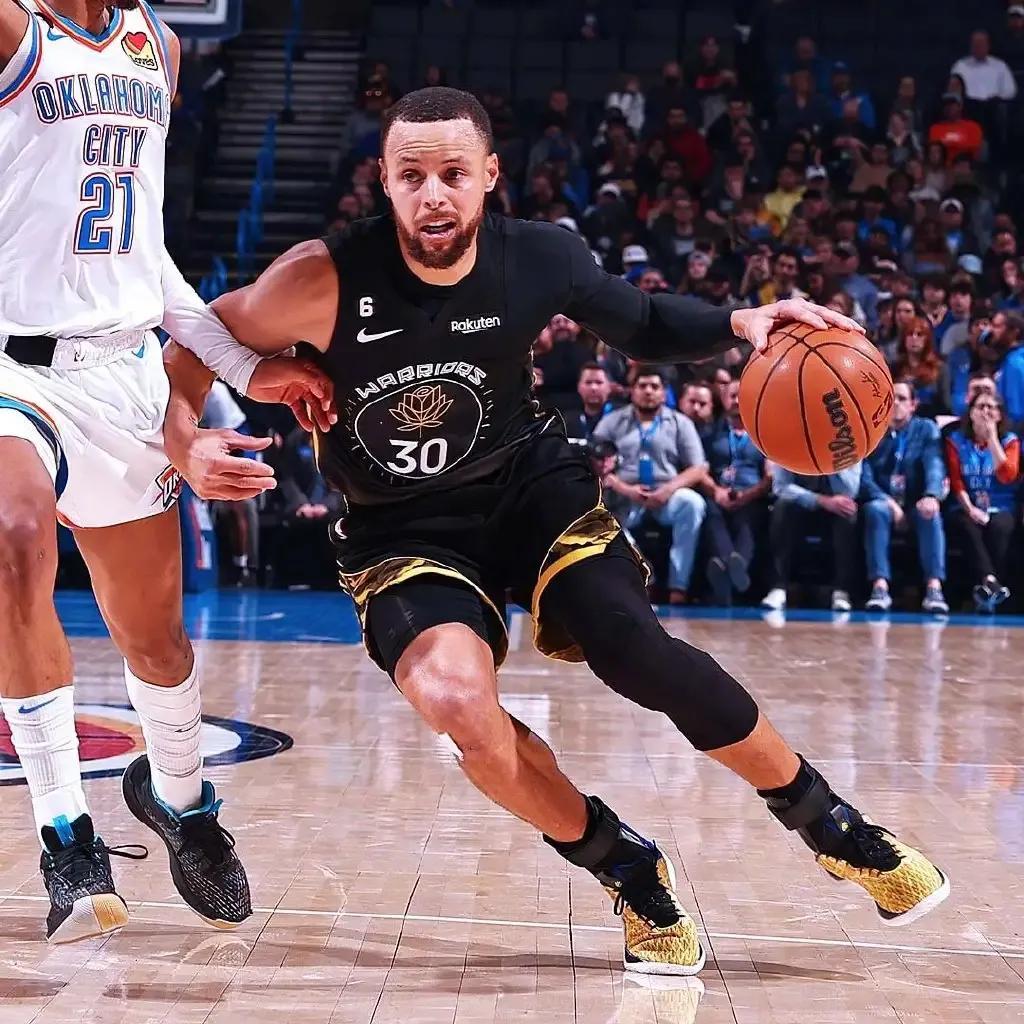 今日NBA战报（库里复出惨遭尴尬两连败，尼克斯爆冷九连胜终结）