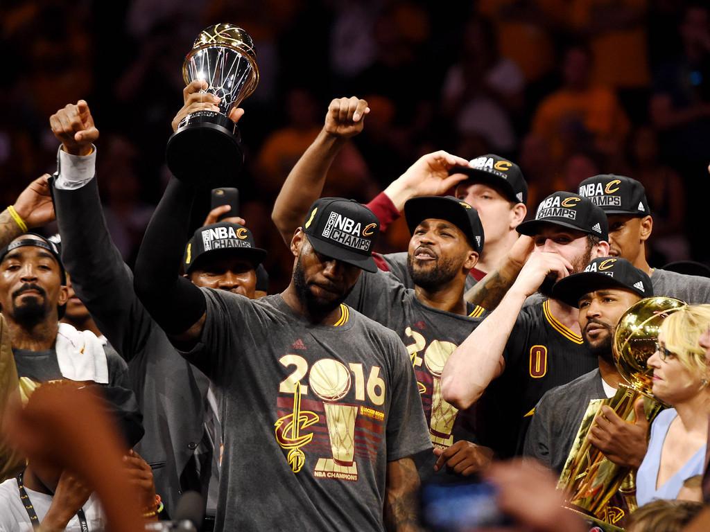 NBA球星传记之勒布朗·詹姆斯（詹姆斯的职业生涯）