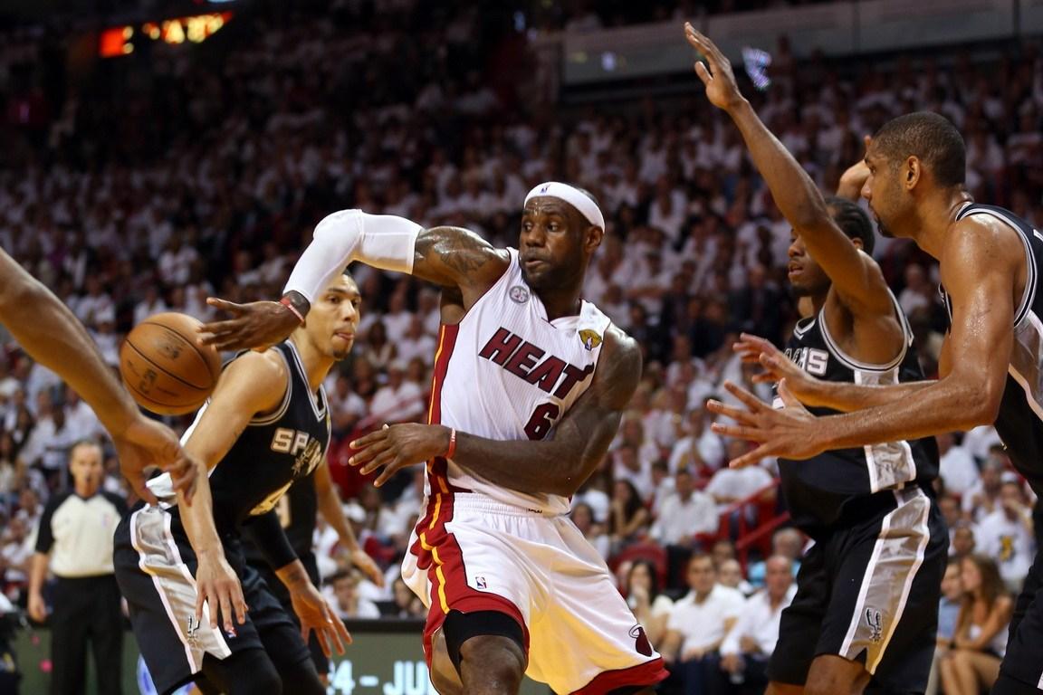 NBA球星传记之勒布朗·詹姆斯（詹姆斯的职业生涯）