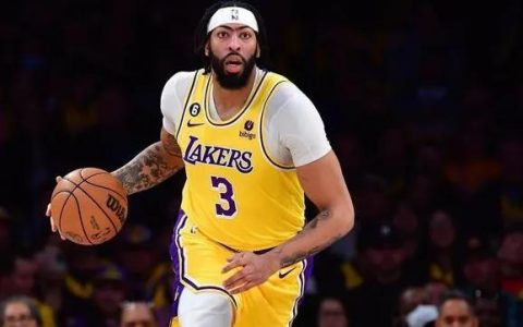 今日NBA比赛（湖人VS鹈鹕）