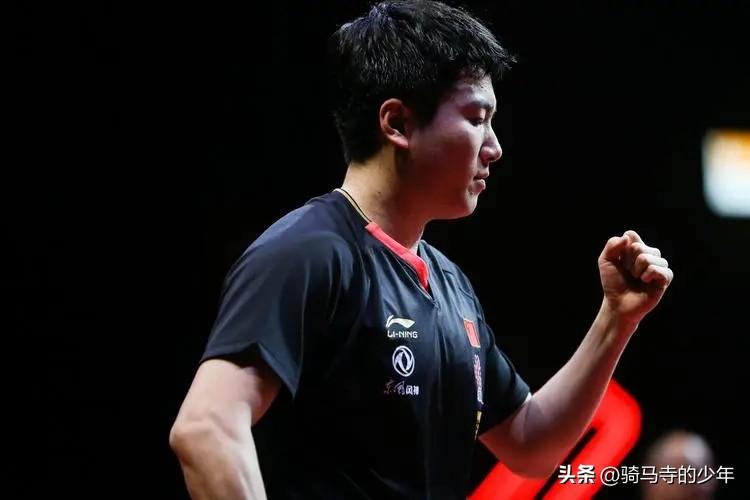梁靖崑从国乒“三哥”变“五哥”（梁靖崑个人资料？）