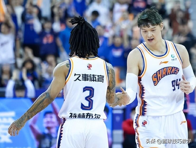 CBA季后赛首秀(赢了！季后赛首战！他们派出了两个伦纳德！)