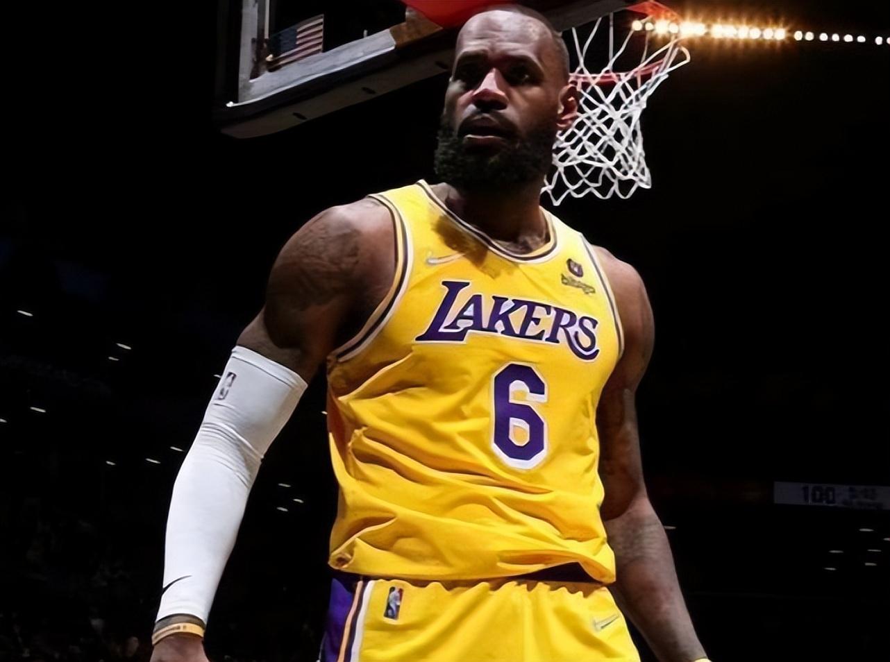 左右手无差别进攻有多难？（NBA历史上谁能左右手无差别进攻？）