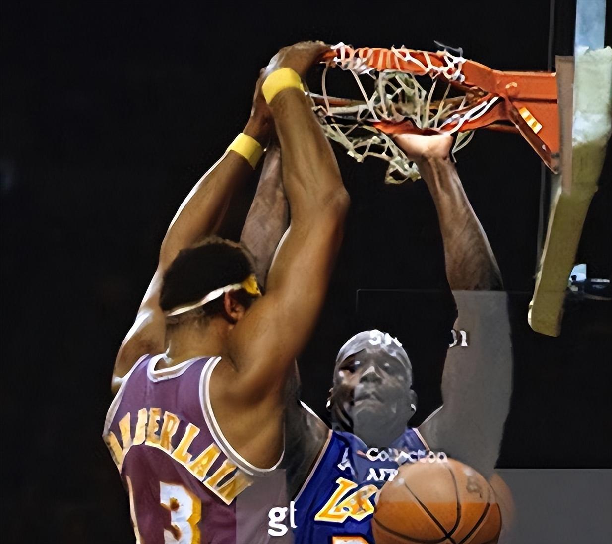 张伯伦和奥尼尔谁的天赋更好？（NBA历史上顶级中锋对比）