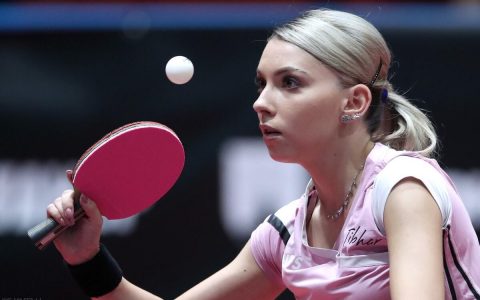 孙颖莎3-0罗马尼亚美女选手（半决赛即将面对陈梦）
