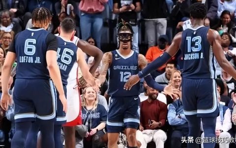 狄龙是谁？（狄龙击打詹姆斯裆部被驱逐）