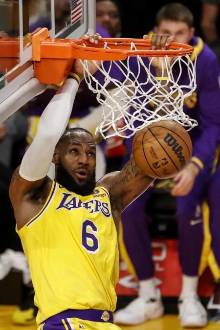 NBA历史得分王！詹姆斯为破纪录而生-图8