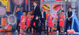 再现吴亦凡之战？蔡徐坤成NBA形象大使，遭虎扑数万直男狂diss-图18