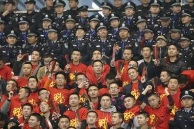 硬汉赢韩！昨晚中国男足1:0拿下韩国队，十四亿中国人为你们点赞！-图20