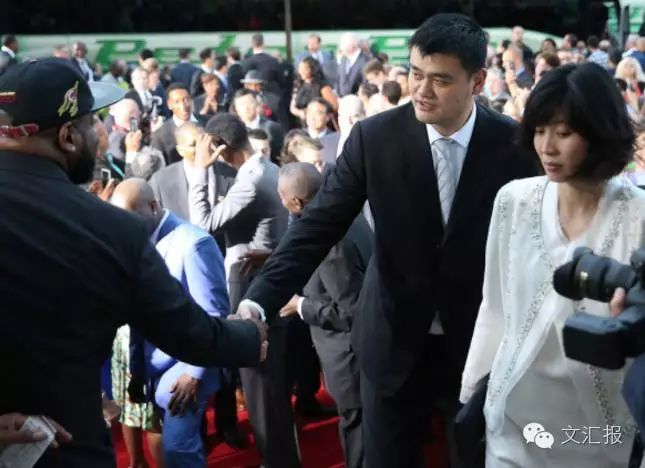 【原声字幕】姚明名人堂演讲实录：感谢王治郅,他是我梦想的先驱-图6