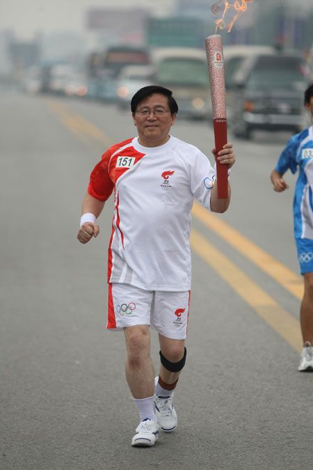 青岛竞技体育史话之十六｜风雨征程 田径青春-图2