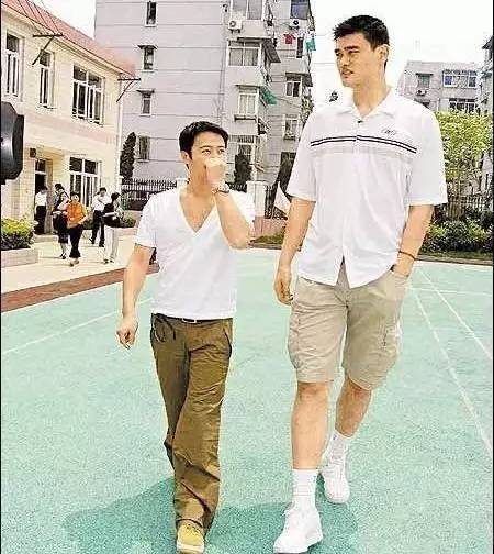 姚明与28个明星合影照片！看到第一张就忍不住了…-图8