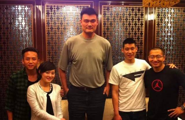 姚明与28个明星合影照片！看到第一张就忍不住了…-图20