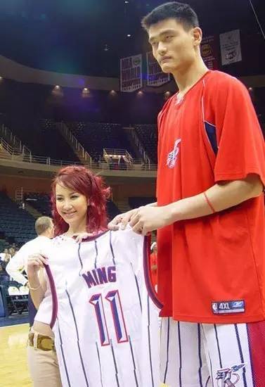 姚明与28个明星合影照片！看到第一张就忍不住了…-图26