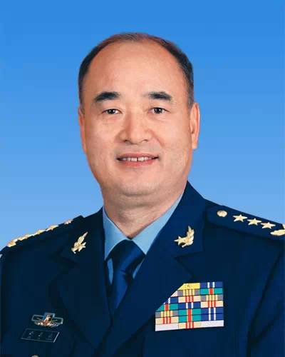 中国建国以来历任军委主席、副主席，太难得了！-图35