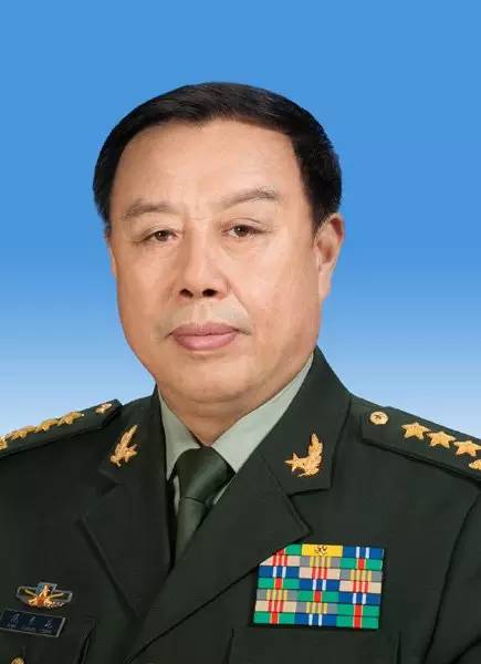 中国建国以来历任军委主席、副主席，太难得了！-图34