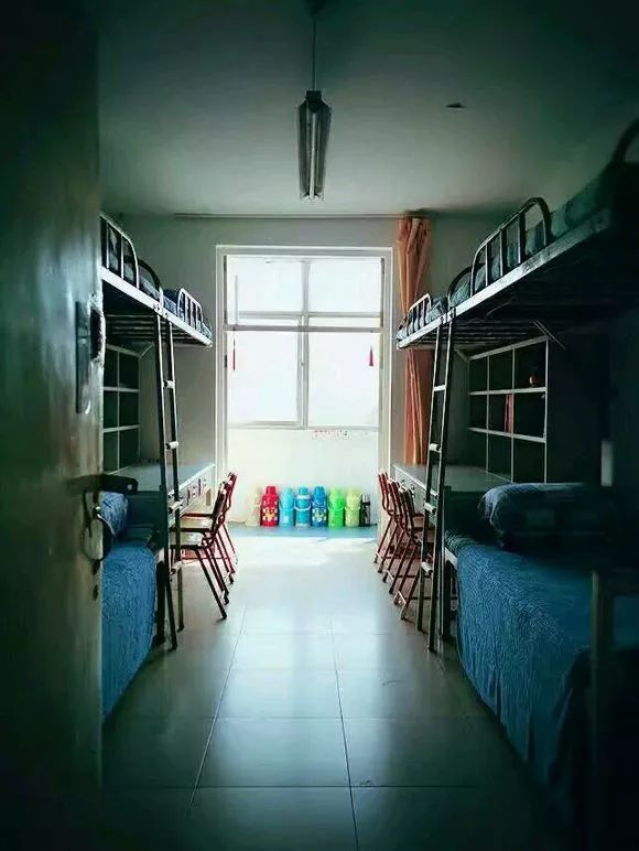全国200所大学宿舍情况盘点！有空调的不多！-图152