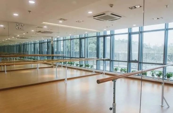 全国200所大学宿舍情况盘点！有空调的不多！-图21
