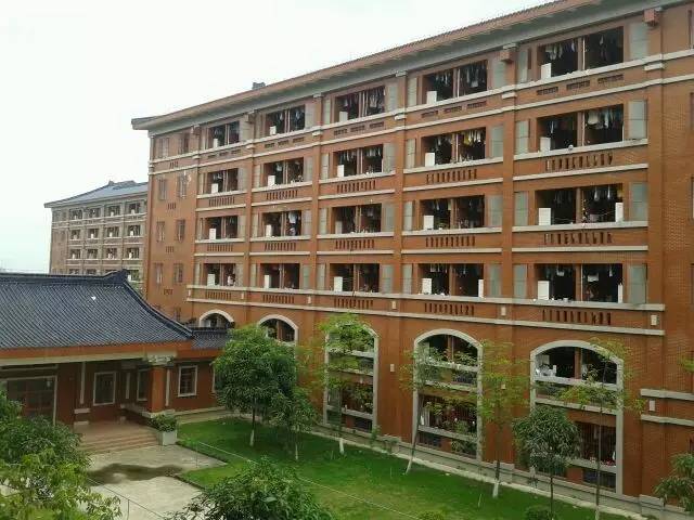 全国200所大学宿舍情况盘点！有空调的不多！-图266