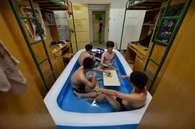 全国200所大学宿舍情况盘点！有空调的不多！-图347