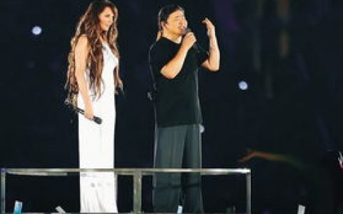 郁闷，为什么北京奥运会主题曲要刘欢和莎拉布莱曼唱，让我对