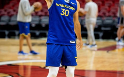 NBA常规赛勇士vs热火全场录像回放集锦（2022年11月02日）