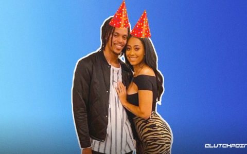 勇士队的李大明（Damion Lee）让他的妈妈大哭一场