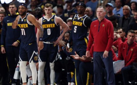 NBA总决赛:掘金教练迈克尔·马龙(MichaelMalone)希望球队像3-1一样参加第5场比赛