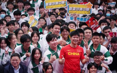 巴黎奥运会 | 苏炳添宣布将缺席巴黎奥运会