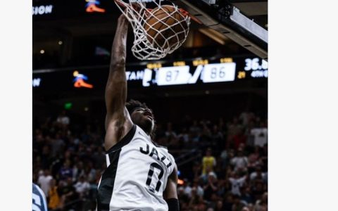 首秀14+6+6+3断全面无比：专家直言掉至29顺位太疯狂 爵士赢麻了