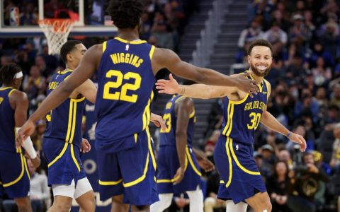 太阳vs勇士直播在线观看-NBA常规赛（2024年02月11日）