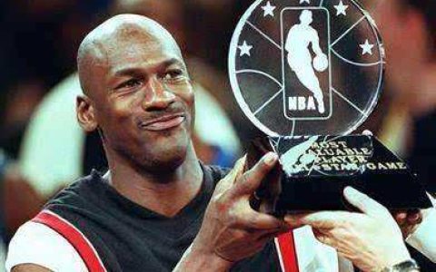 两个三连冠！回顾迈克尔-乔丹NBA生涯里六次总冠军之路