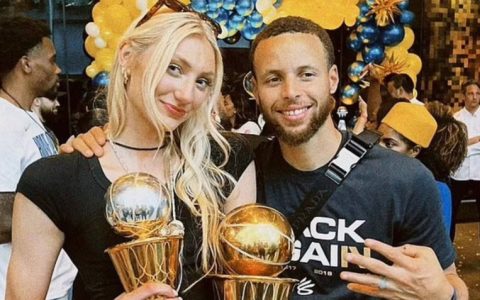 库里的妹妹正式宣布参加WNBA选秀 预计在第二顺位被选中