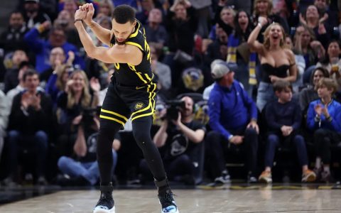 勇士vs马刺直播在线观看-NBA常规赛（2024年03月12日）