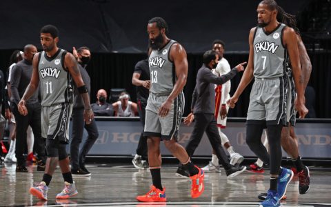 布鲁克林篮网：三巨头流星划过NBA的夜空